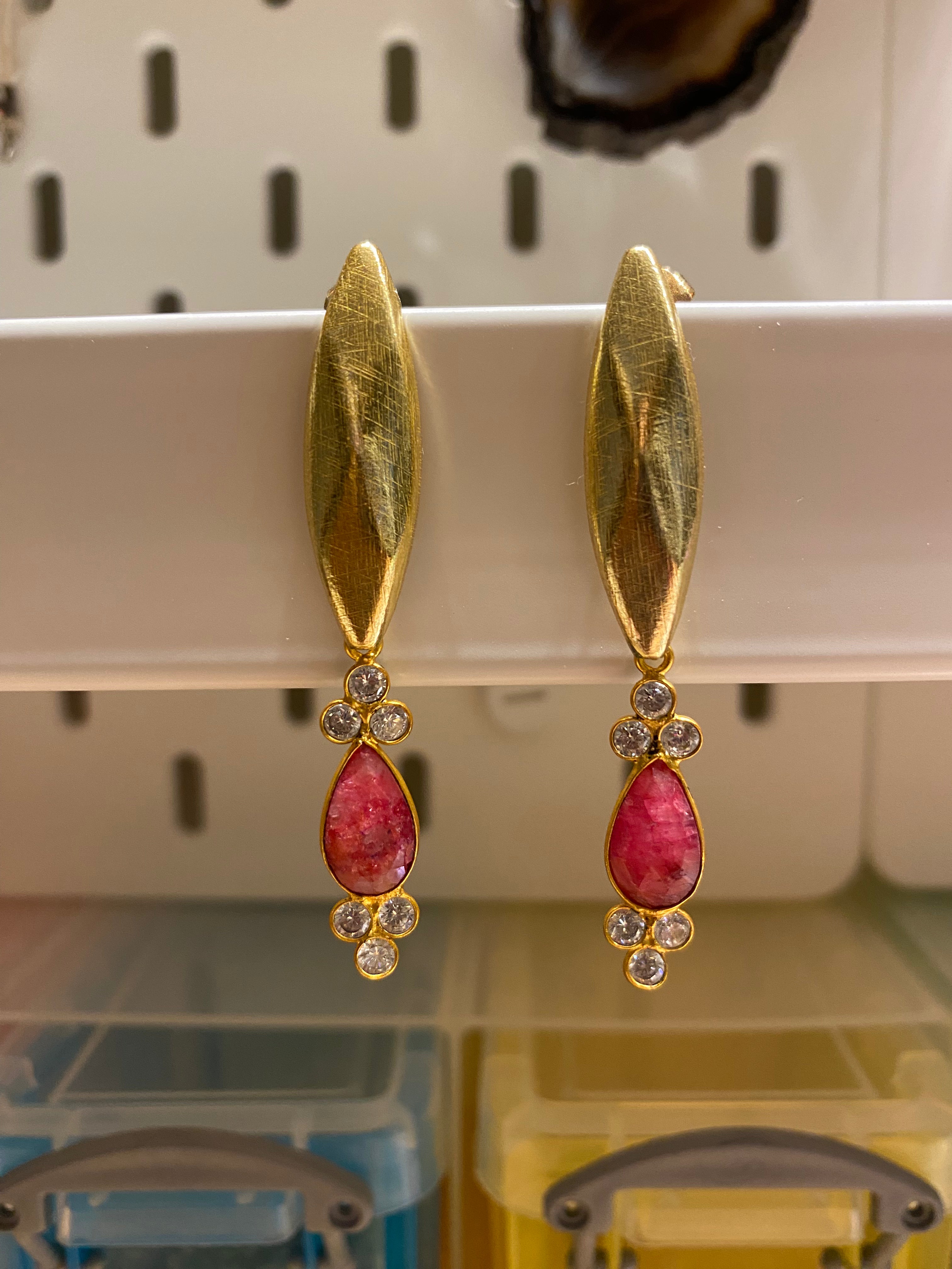 VILASITA - Boucles d'Oreilles Agate Rose, Zircons & Plaqué Or